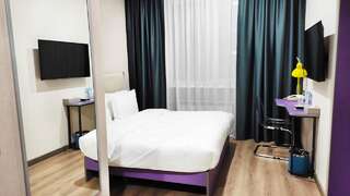 Отель City Hotel Shymkent Шымкент Стандартный двухместный номер с 1 кроватью или 2 отдельными кроватями-1